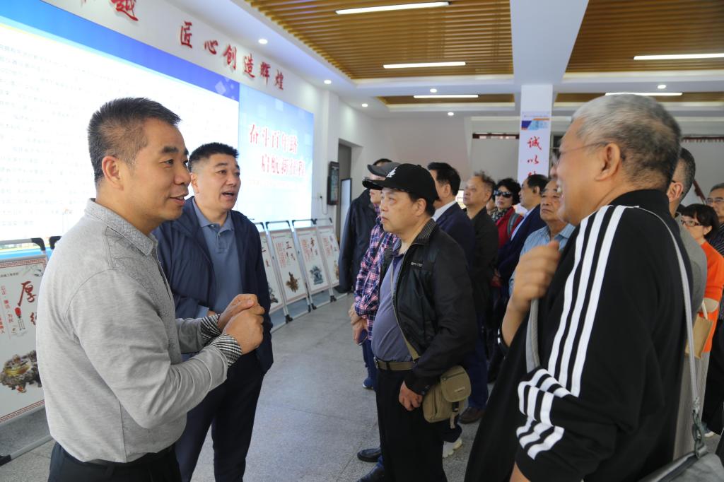 微信图片_20230426141025.jpg 微信图片_20230426141025.jpg