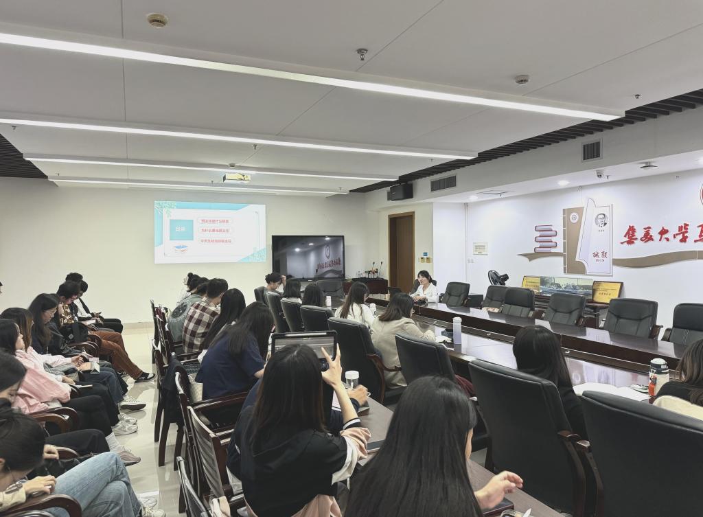 照片.jpg 照片.jpg